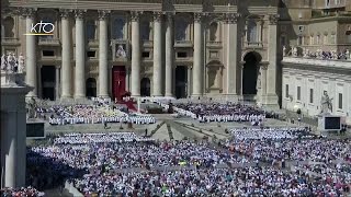 Messe et Canonisation de la bienheureuse Mère Teresa [upl. by Euqirrne]