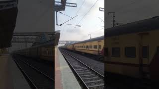 12909  NZM ICF Garib Rath exp 😌 crossing UMROLI stn at 130 kmph train garibrath trending shots [upl. by Schoening]