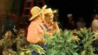 HEE HAW BEHIND SCENES WITH JANET DAVIES 1979 [upl. by Thelma]