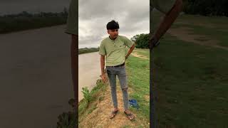 Duniya mein sabse jada barish kahan hoti hai whatsapp status video funny video reels video shorts [upl. by Eidnil]