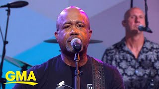 Hootie amp The Blowfish perform Let Her Cry [upl. by The]