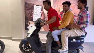 Ather Rizta Z Electric Scooter New Launch 2024 Showroom Visit Full Review [upl. by Neyugn]