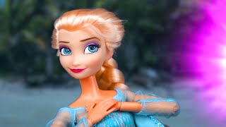 ❄️ Elsa and Anna save ARENDELLE  Disney Frozen Dolls [upl. by Sirej]