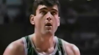 Stojko Vrankovic Hook Shot in 1991 NBA Playoff [upl. by Nwahsud]