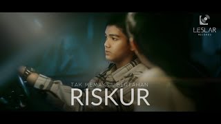 RISKUR  Tak Memaksa Bertahan Official Music Video [upl. by Poul]