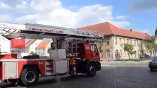 Feuerwehr Neuruppin Ausfahrt TM32 [upl. by Ennahtebazile138]