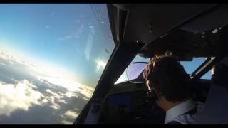 GULFSTREAM G650ER COCKPIT  PARIS TO NICE  SEP 2016 [upl. by Auqenes911]