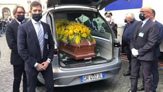 A Roma i funerali di Monica Vitti alla Chiesa degli Artisti [upl. by Bruni]