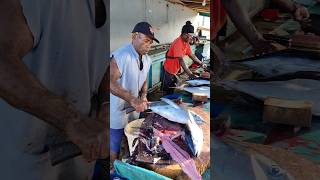 Amazing master tuna cutter who specializes in cutting large tuna tuna seafood fish streetfood [upl. by Eerized]