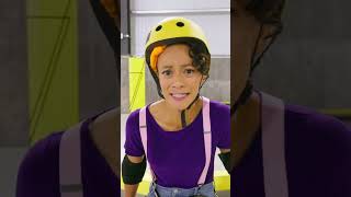 ¡Blippi y Meekah Hacen Trucos con la Patineta blippi español blippibrasil niños divertido [upl. by Whitman]