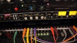 Drawmer 1978 Stereo Tone Shaping FET Compressor Demo [upl. by Alasdair]