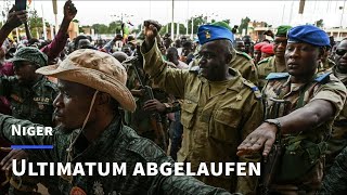 Niger Ultimatum abgelaufen  Militärs befürchten Einmarsch  AFP [upl. by Buzz703]