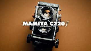 Mamiya C220 F with 80mm  55mm Lens  First Impression [upl. by Akit]