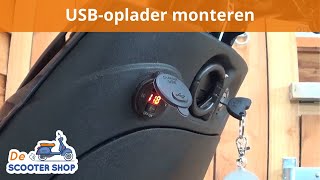 USB lader amp Voltmeter monteren  Montagevideo  De Scooter Shop [upl. by Daryn]