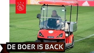 De Boer is back [upl. by Animlehliw]