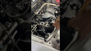 Engine air cleaning chambalautoworld automobile mechanic engine duster youtube shorts [upl. by Anabal]