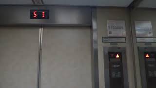 Zhongshan Road Taichung Taiwan  Mitsubishi Elepet Advance Traction Elevator [upl. by Ait]