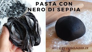 PASTA CON NERO DI SEPPIA Ricetta semplice  RICETTE DI GABRI Kitchen Brasita [upl. by Notlil120]