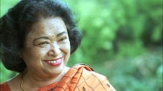 INDIAs HUMAN COMPUTER SHAKUNTALA DEVI 1996 interview in Hong Kong [upl. by Einavoj544]