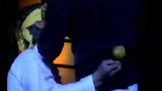 Tadashi Yamashita  Nunchaku show with Apples [upl. by Troy]