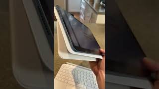 Does the Magic Keyboard Folio work with the iPad Air shorts [upl. by Llabmik]