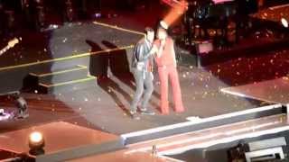 Marco Mengoni e Alessandra Amoroso  Monkey Man  Arena di Verona 19052014 [upl. by Lorant]