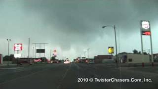 2010 Tornado Dumas Texas Stormchase May 18 Clip 2 [upl. by Yvonner]