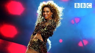 Beyoncé performs Irreplaceable  Glastonbury 2011  BBC [upl. by Naz]