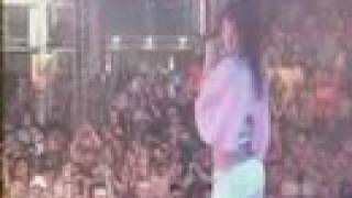 Rihanna Performing SOS at the 2006 MMVAs [upl. by Elraet]