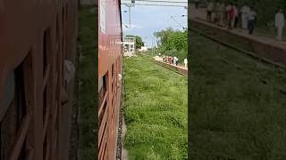 Kaifiyat Express Departure at Saraimeer Railway Station shortvideos trainlovers [upl. by Barnaba]