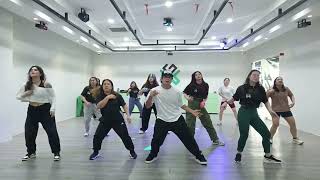 QVEEN HERBY  ABRACADABRA JM VLOGZ DANCE FITNESS [upl. by Asselam]