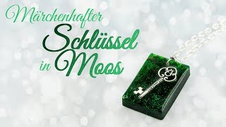 Magischer Zauber Schlüssel in Moos  RESIN DIY deutsch  Gießharz Glitter Kette Schmuck selbermachen [upl. by Kilk]