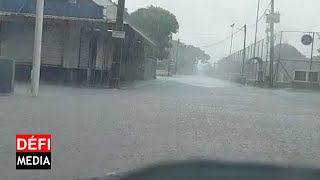 FondduSac  une partie de la route principale submergée [upl. by Oliana]