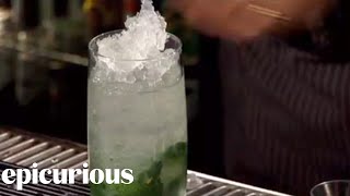 How to Make a Mojito Cocktail [upl. by Hollington789]