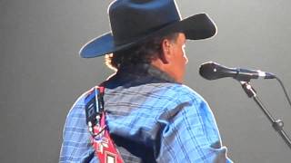 George Strait performs Blue Clear Sky in Lubbock Texas [upl. by Nevada]