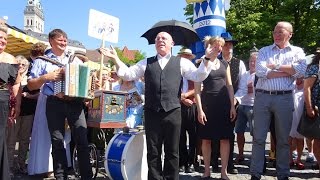 5 Brunnenfest auf dem Münchner Viktualienmarkt am 07082015 [upl. by Rothmuller]