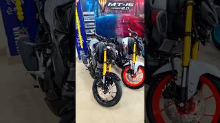 Black or White which one is yours favorite color yamaha mt15 mt15v4 bike youtubeshorts [upl. by Hanway]