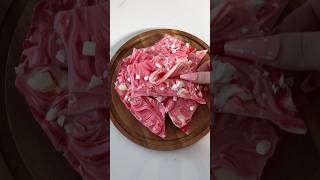 Peppermint bark 🩷❄️ christmas christmascountdown christmastime treats christmascandy [upl. by Alvina]