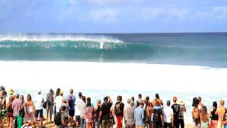 Billabong Pipe Masters 2011 Day 1 Wipe Outs [upl. by Rossy]