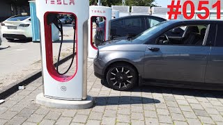 Laden bei Tesla am Supercharger V3 nach dem SoftwareUpdate  Honda e Vlog 051 [upl. by Adav]