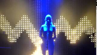 London Grammar  Hey Now  05102014 Berlin Columbiahalle [upl. by Muncey]