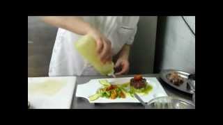 La recette du tartare du bonite sur lit davocat [upl. by Yeoz]