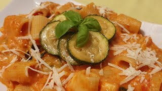 MEZZE MANICHE CON ZUCCHINE pasta al forno senza forno No baked Zucchini pasta [upl. by Coltson595]