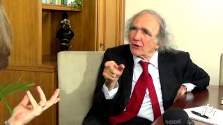 Prof Vittorino Andreoli  LEducazione Impossibile la Famiglia e il Disagio degli Adolescenti [upl. by Ettenim]