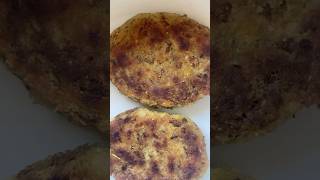 Hambúrguer vegano de feijão com brócolis e couve hamburguervegano veganfood veganburgers [upl. by Zoe]