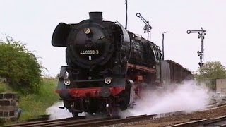 GüterzugDampflokomotive 44 0093 mit schweren Güterzügen unterwegs Saalfeld  Gera [upl. by Constant]