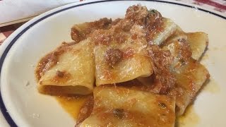 Paccheri con ragù di maiale Da quotA Napoli si mangia cosìquot [upl. by Nyrak]