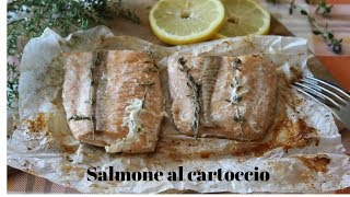 Salmone al cartoccio la ricetta leggera e profumata [upl. by Yde22]