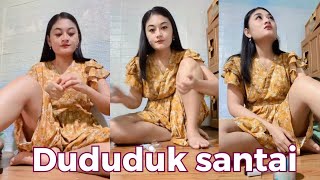 VERSI FULL VIDEO DUDUK DI RUMAH SAMBIL DANDAN PAKAI BAJU DASTER TIPIS TAPI NYAMAN [upl. by Omura271]