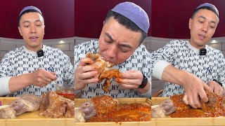 ASMR BEEF SHANK BONE amp LAMB SHANK WITH SPICY GARLIC SAUCE EATING [upl. by Ithaman306]